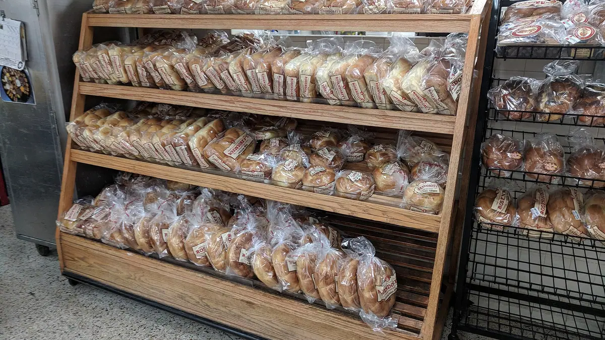 Rowes Bakery – bakery in Blackwater, Truro